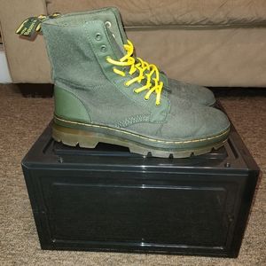 Dr. Marten Boots US M9 (W10.5) Hunter Green